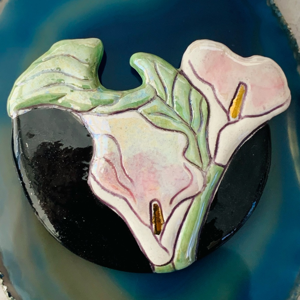 Mexico Ceramic Easter Calla Lily’s Brooch